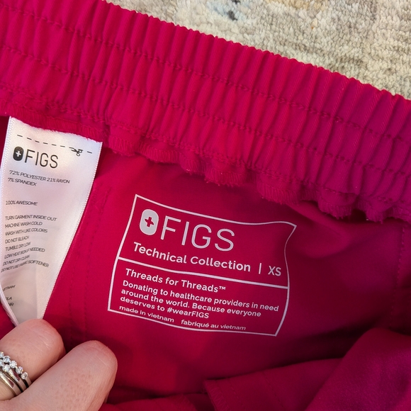 Figs Raspberry Scrub Set Xs - Picture 5 of 6